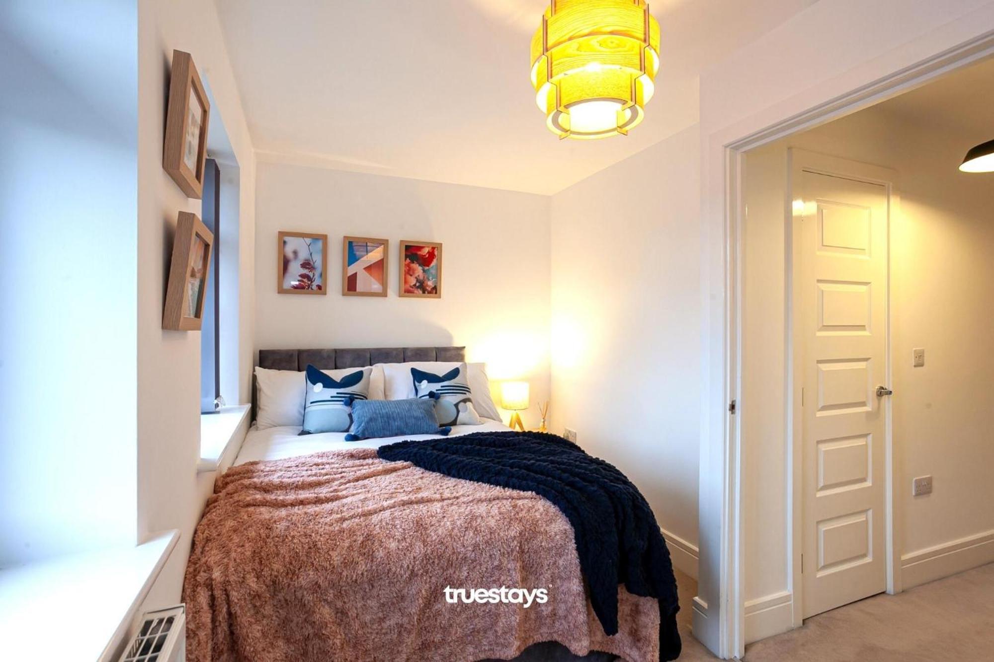 Ambassador House By Truestays - Luxury 4 Bedroom House In Stoke-On-Trent Etruria エクステリア 写真